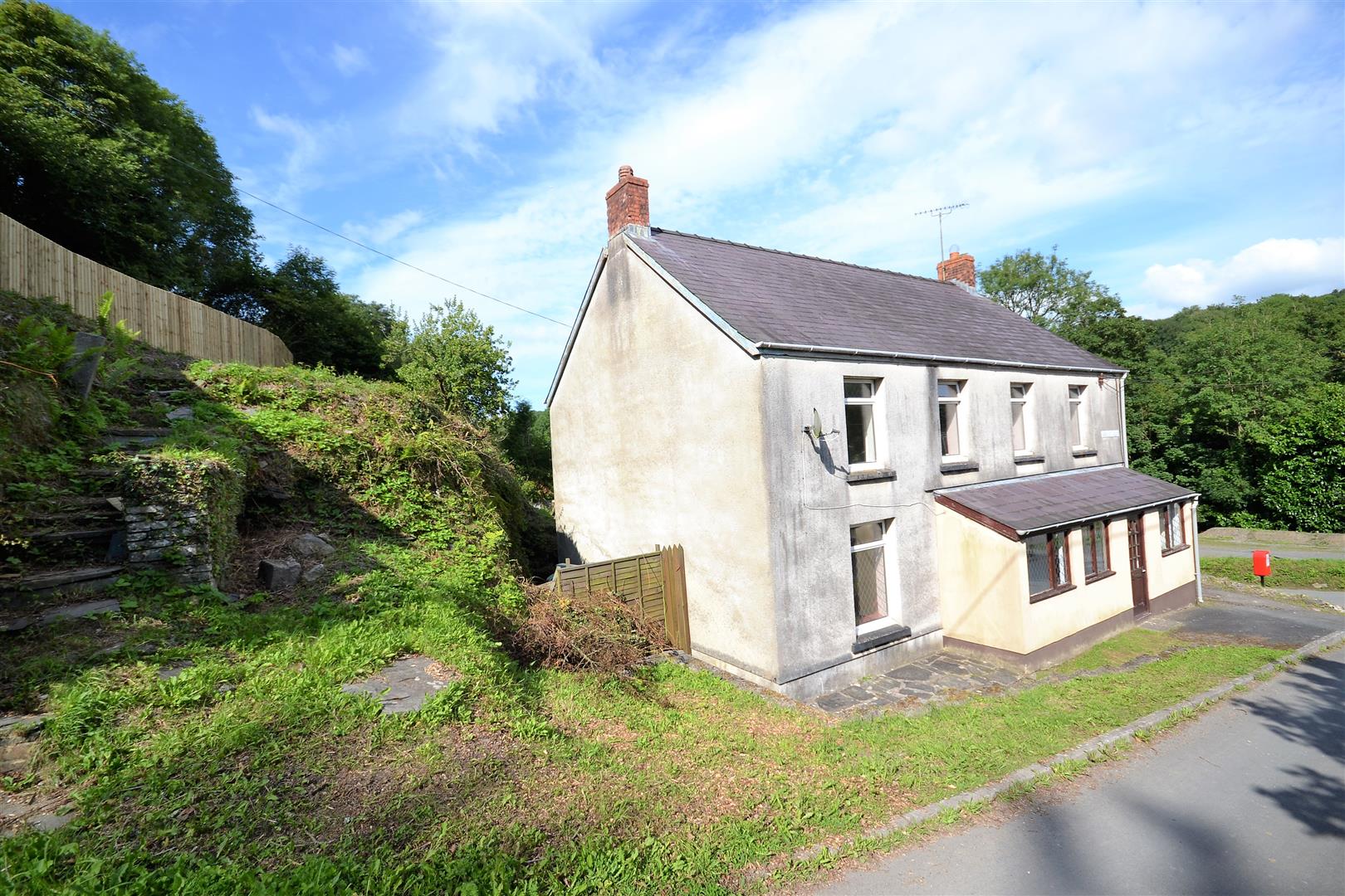 Property for Sale in Penygroes, Carmarthenshire Mouseprice